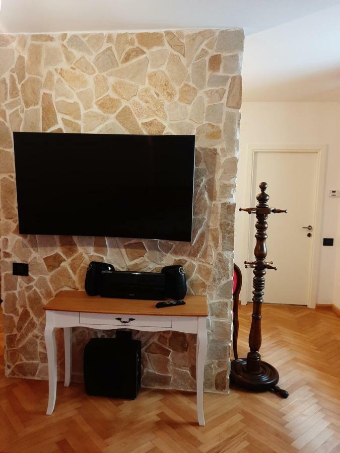 Luky10 Apartment Brasov Exterior photo